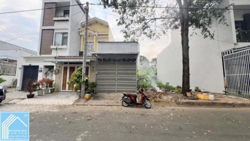 BÁN NỀN ĐƯỜNG SỐ 11 KDC DIỆU HIỀN, P. HƯNG PHÚ, TP. CẦN THƠ ***Tặng nhà kho trên đất