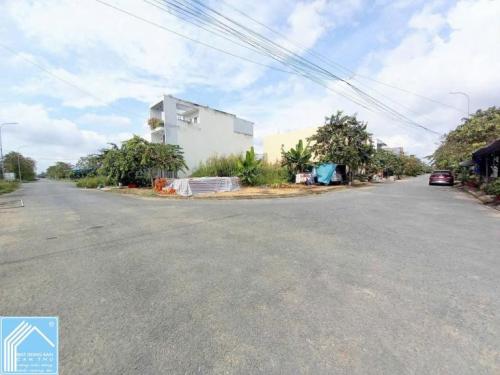 Bán Nền Góc 2 Mặt Tiền đường B3vsB4 KDC Tân Phú, Phường Hưng Phú, TP. Cần Thơ. 