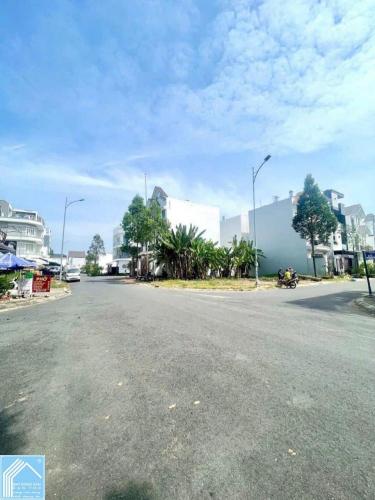 BÁN NỀN GÓC 2 MẶT TIỀN ĐƯỜNG SỐ 2 & 4 – KDC NAM LONG, CẦN THƠ – ĐỐI DIỆN CHUNG CƯ