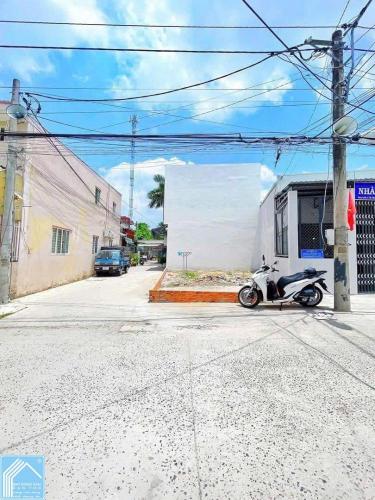 BÁN NỀN GÓC 2MT HẺM - VỊ TRÍ RẤT GẦN & ĐẸP, Cấp GPXD chính, xây nhà ngay