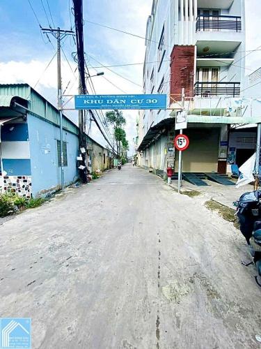  Bán Nền hẻm KDC 30 đường Nguyễn Văn Linh - Cặp Bến xe, Q.Ninh Kiều, Cần Thơ