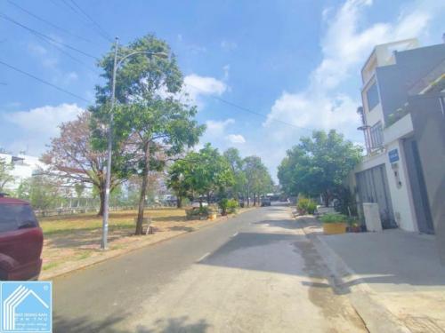BÁN NỀN J52 ĐƯỜNG SỐ 10 KDC VĂN HOÁ TÂY ĐÔ CẦN THƠ _ ĐỐI DIỆN BỜ KÈ CÔNG VIÊN