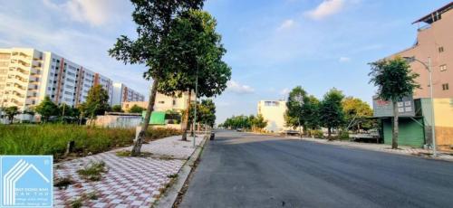 bán nền KDC Hồng Loan đường rộng 15.5 DT 5x15m giá 2ty370 - bao rẻ nhất khu ạ