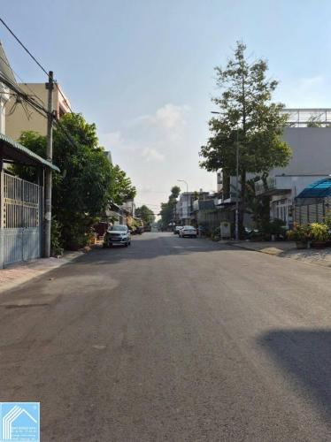 bán nền KDC Hồng Loan đường rộng 15.5 DT 5x15m giá 2ty370 - bao rẻ nhất khu ạ