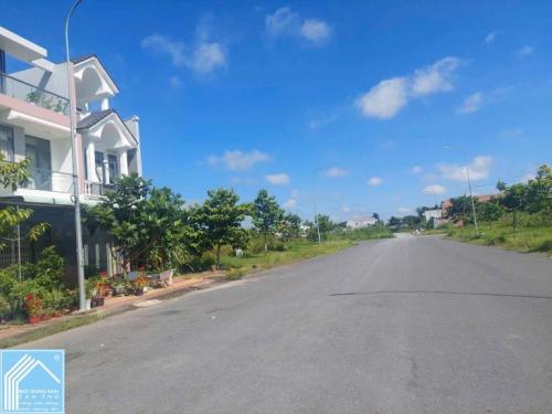 BÁN NỀN MẶT TIỀN 111 ĐƯỜNG A4 TÂN PHÚ