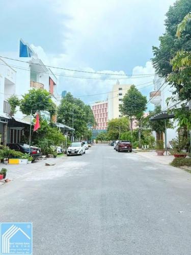 BÁN NỀN SỐ 18 ĐƯỜNG D33 KDC HỒNG LOAN 6A BÁN NỀN SỐ 18 ĐƯỜNG D33 KDC HỒNG LOAN 6A