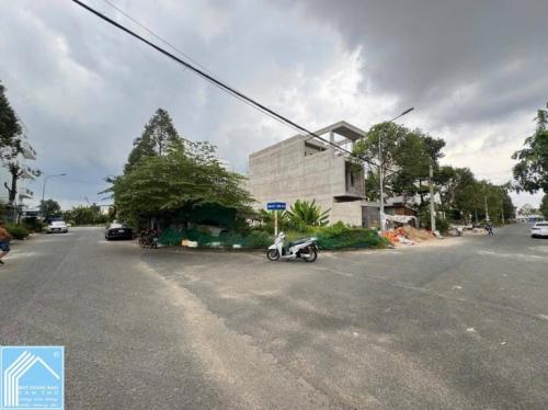 BÁN NỀN VỊ TRÍ ĐẸP (6.5X25) KẾ CHỢ PHÚ THỨ GÓC 2 MẶT TIỀN KDC 586 CẦN THƠ