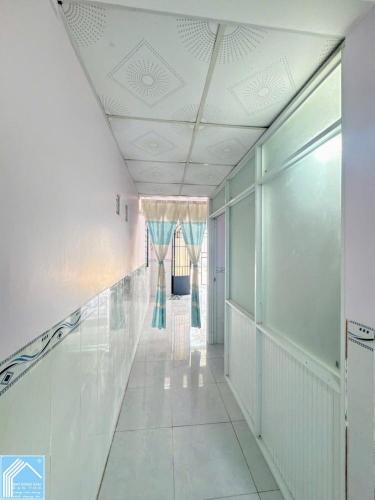 BÁN NHÀ - 2 MẶT TIỀN HẺM (trước - sau). Hẻm NHÀ NGHỈ 999 (N.V.Linh)