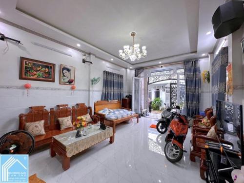 BÁN NHÀ - Hẻm “QUÁN NHẬU VỢ THẰNG BẠN”. P. An Hoà - NK (Đường Võ Văn Kiệt)