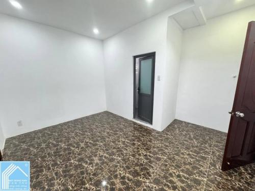  Bán nhà 1 trệt 1 lầu đường B4 KDC Hưng Phú 