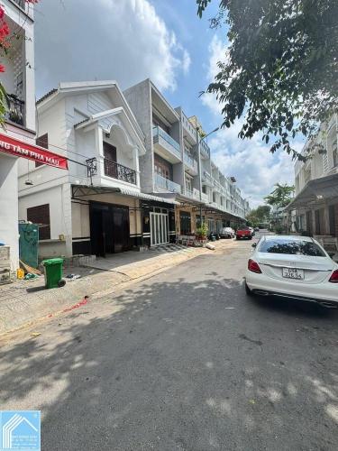  Bán nhà 1 trệt 1 lầu đường B4 KDC Hưng Phú