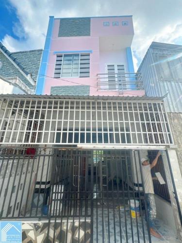 BÁN NHÀ 1 TRỆT 1 LẦU GẦN CHỢ BÀ BỘ VÀ ĐẠI HỌC Y DƯỢC CẦN THƠ TẦM 700M 