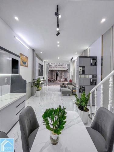 Bán nhà 1 trệt 1 lầu kdc Thới Nhựt 1