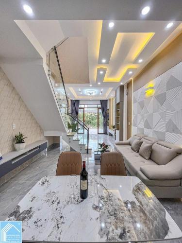 BÁN NHÀ 1 TRỆT 1 LẦU KHU ĐẠI NGÂN vào 100m