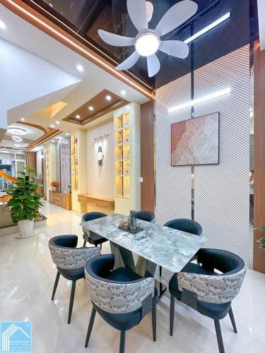 Bán nhà 1 trệt 1 lầu khu dân cư Tiểu dự án Nhi Đồng 