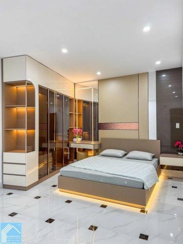 BÁN NHÀ 1 TRỆT 1 LẦU LỮNG 3 PHÒNG NGỦ - HẺM 151 ĐƯỜNG HOÀNG VĂN THỤ. GIÁ 2,950TY 