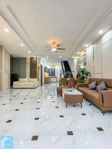 BÁN NHÀ 1 TRỆT 1 LẦU LỮNG 3 PHÒNG NGỦ - HẺM 151 ĐƯỜNG HOÀNG VĂN THỤ. GIÁ 2,950TY 