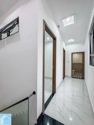 BÁN NHÀ 1 TRỆT 1 LẦU LỮNG 3 PHÒNG NGỦ - HẺM 151 ĐƯỜNG HOÀNG VĂN THỤ. GIÁ 2,950TY 