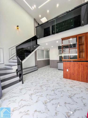 BÁN NHÀ 1 TRỆT 1 LỮNG mới đẹp (gần Chợ Bà Bộ). Trục chính Hẻm xe hơi tới nhà