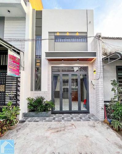 BÁN NHÀ 1 TRỆT 1 LỮNG mới đẹp (gần Chợ Bà Bộ). Trục chính Hẻm xe hơi tới nhà