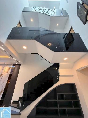 Bán nhà 1 Trệt 2 Lầu - full nội thất - Hoàn Công - Đường D14, KDC Hồng Loan 6A  