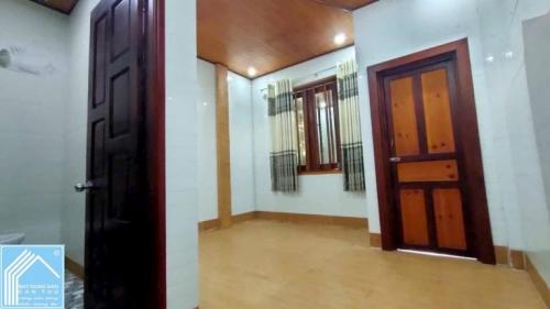 Bán Nhà 1 Trệt 2 Lầu đầu hẻm 558 đường 30/4 - Đối diện trường Cao đẳng cần thơ