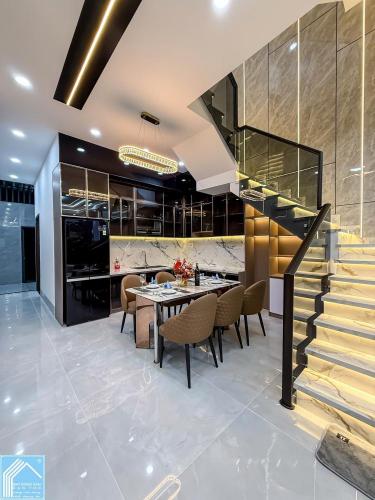 Bán Nhà 1 Trệt 2 Lầu đường D4 KDC Hồng Loan Cần Thơ - Gần Trục chính Trần Hoàng Na