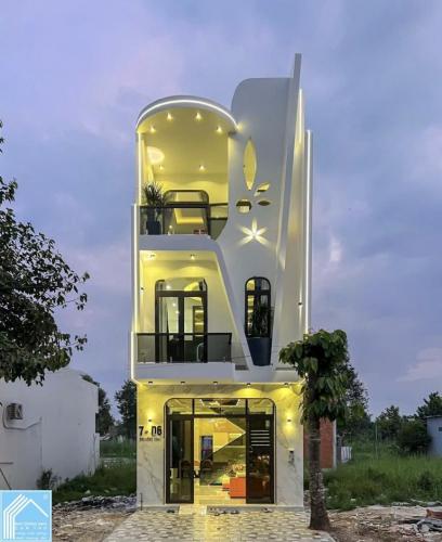 Bán Nhà 1 Trệt 2 Lầu đường D6 KDC Hồng Loan Cần Thơ