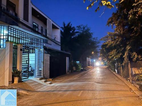 Bán Nhà 1 Trệt 2 Lầu đường Lê Hồng Nhi - Thông Bờ kè Sông Cái Răng