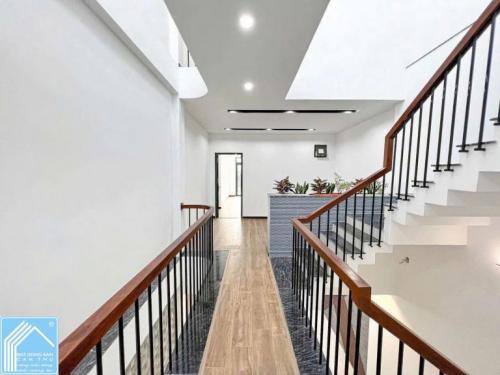 BÁN NHÀ 1 TRỆT 2 LẦU ĐƯỜNG SỐ 4 KDC LONG THỊNH - P. HƯNG PHÚ - TP CẦN THƠ