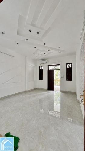 Bán nhà 1 trệt 2 lầu đường xuân thuỷ kdc hồng phát - đoạn gần trần hoàng na