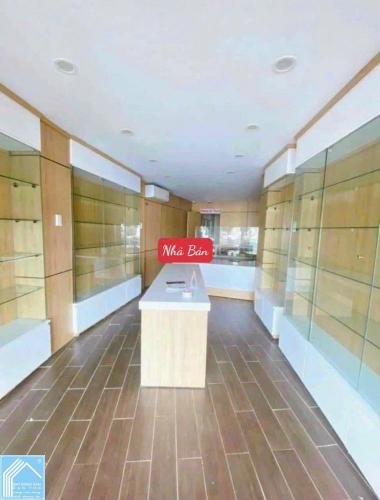 Bán Nhà 1 Trệt 2 Lầu Góc 2 Mặt tiền Lý Tự Trọng - Cách Công viên Lưu Hữu Phước 250m