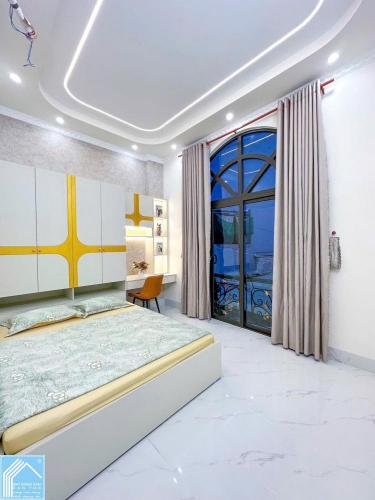 Bán Nhà 1 Trệt 2 Lầu hẻm 11 đường Nguyễn Văn Linh 150m - Gần Trường ĐH Y Dược, ĐH Cần Thơ