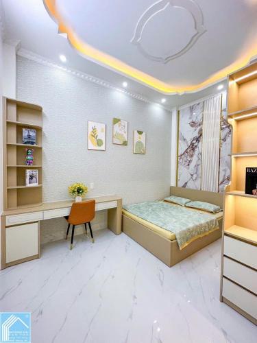 Bán Nhà 1 Trệt 2 Lầu hẻm 11 đường Nguyễn Văn Linh 150m - Gần Trường ĐH Y Dược, ĐH Cần Thơ