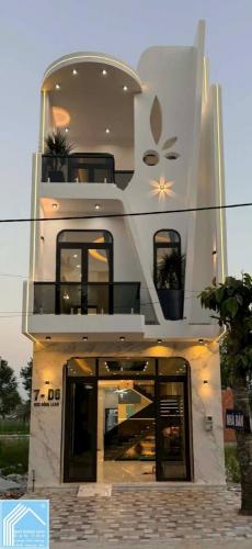 Bán nhà 1 trệt 2 lầu KDC HỒNG LOAN 6A tặng nội thất 