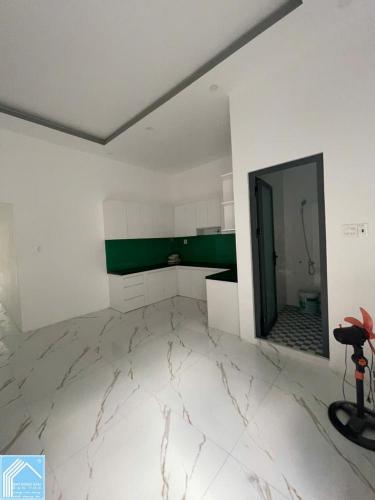 Bán nhà 1 Trệt 2 Lầu , mặt tiền khu dân cư nông thổ sản , giá 6 Tỷ