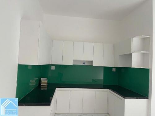 Bán nhà 1 Trệt 2 Lầu , mặt tiền khu dân cư nông thổ sản , giá 6 Tỷ