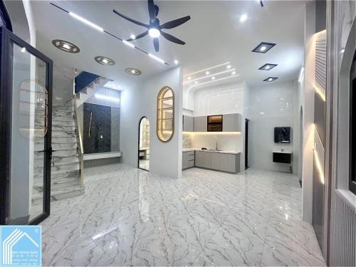 Bán Nhà 1 Trệt 2 Lầu Sân thượng Góc 2 Mặt tiền Bờ kè Cái Sơn - Kế Chợ Nổi, P.An Bình, TPCT