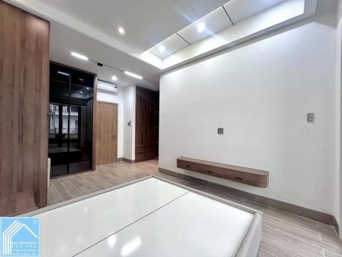  Bán Nhà 1 Trệt 2 Lầu số 32 đường D7 KDC Hồng Loan Cần Thơ