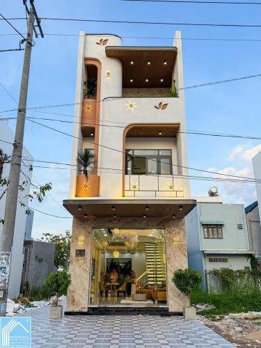 Bán Nhà 1 Trệt 2 Lầu Số 65 đường D1 KDC Hồng Loan Cần Thơ