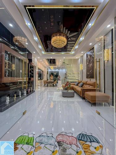 Bán Nhà 1 Trệt 2 Lầu Số 65 đường D1 KDC Hồng Loan Cần Thơ