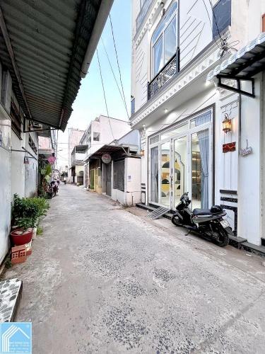 Bán Nhà 1 Trệt 2 Lầu Trục chính hẻm 567 Hồ Bún Xáng - Cách ĐHCT 250m, P.Tân An