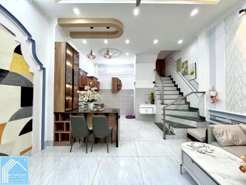 Bán Nhà 1 Trệt 2 Lầu Trục chính hẻm 567 Hồ Bún Xáng - Cách ĐHCT 250m, P.Tân An