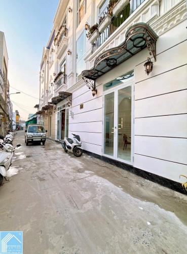 Bán Nhà 1 Trệt 2 Lầu Trục chính hẻm Liên tổ 3-4 - cách Nguyễn Văn Cừ 150m - Gần ĐHYD