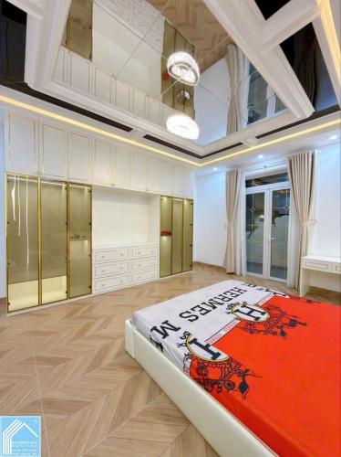 Bán Nhà 1 Trệt 2 Lầu Trục chính số 71 đường D1 KDC Hồng Loan Cần Thơ