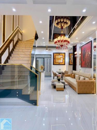 Bán Nhà 1 Trệt 2 Lầu Trục chính số 71 đường D1 KDC Hồng Loan Cần Thơ