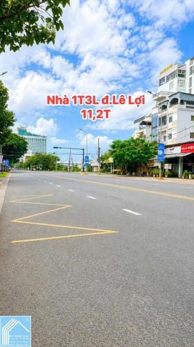 Bán nhà 1 trệt 3 lầu mặt tiền đường lê lợi - đối diện sân vận động cần thơ - 11,2 tỷ