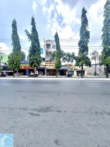 Bán Nhà 1 Trệt 3 Lầu Mặt tiền đường Nguyễn Văn Cừ - Gần KDC Đại Ngân