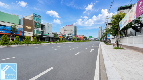 Bán nhà 1 trệt 3 lầu mặt tiền đường trần văn hoài - kế đường 3/2, đối diện bệnh viện vinmec cần thơ