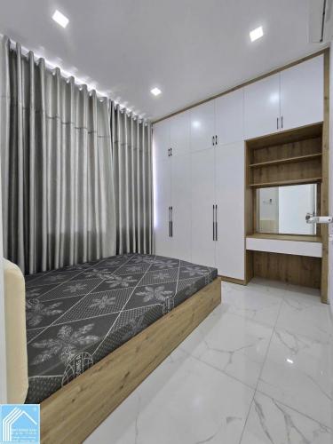 Bán nhà 1 trệt 3 lầu sân thượng đường d1 khu đô thị mới hồng phát - gần đh fpt, nam cần thơ